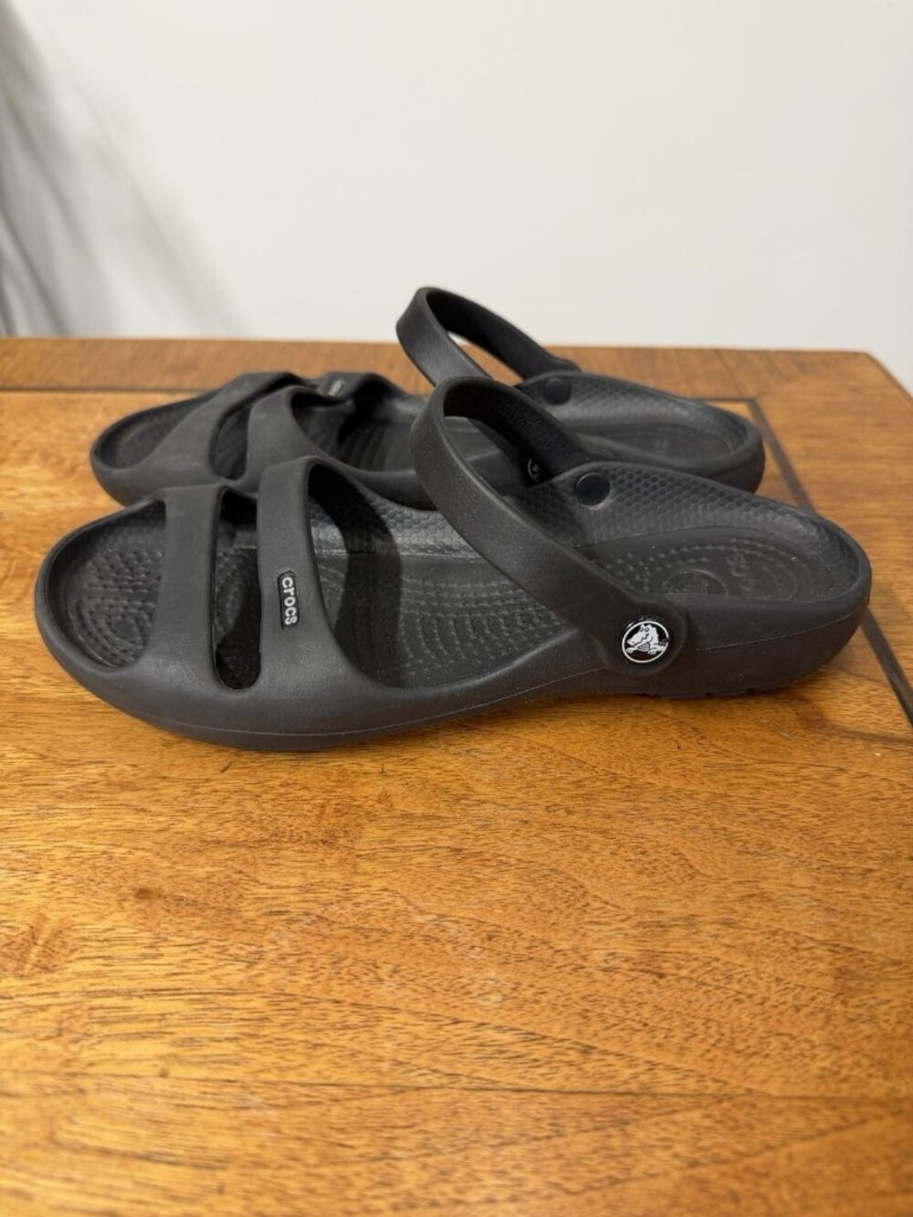 Crocs Cleo 2 women's 7 double strap slingback black footbed Comfort Sandals